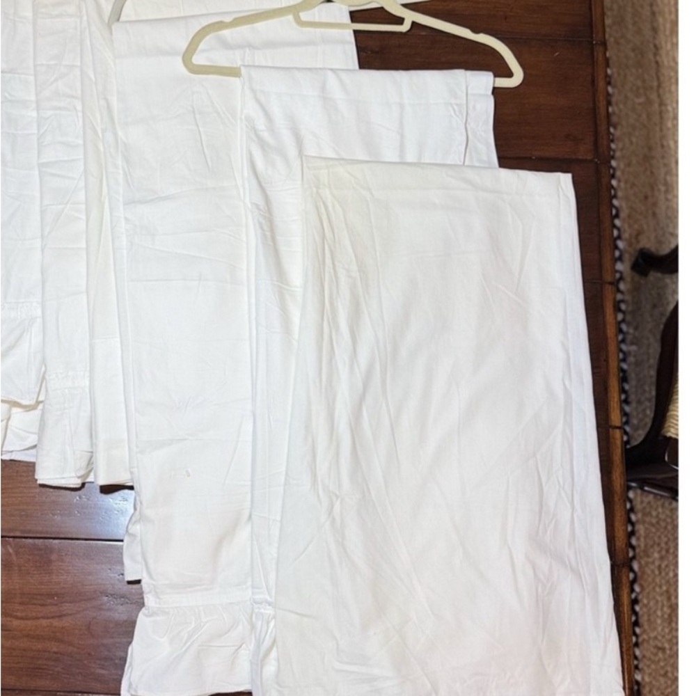 set of 4‎ VTG Wabasso Ruffled Curtain Panels
90"x58" White Cottagecore